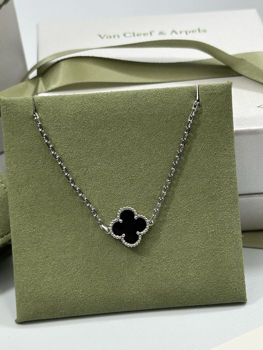 Brățară Van Cleef & Arpels White Gold 750 Onyx