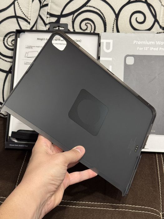 Pitaka Case / Кейс за iPad Pro M4 за 13 и 11 инча