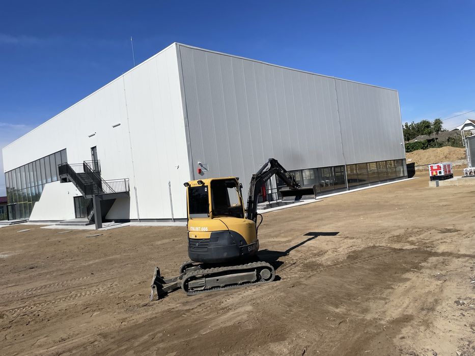 MINIEXCAVATOR CRAIOVA inchiriez miniescavator mini buldo excavator