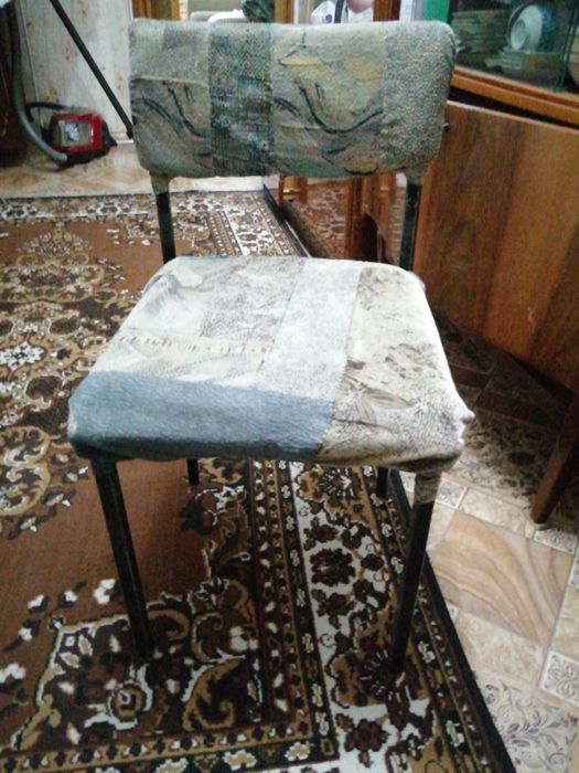 Продам стулья и кресла каждое 3 тыс