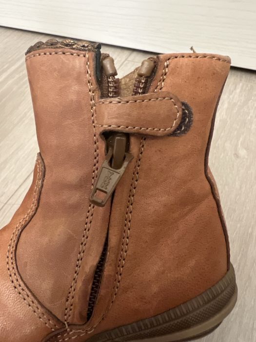 Продам детскую  обувь Италия