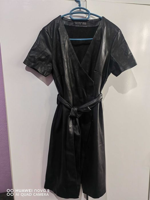 Дамски рокли размер S