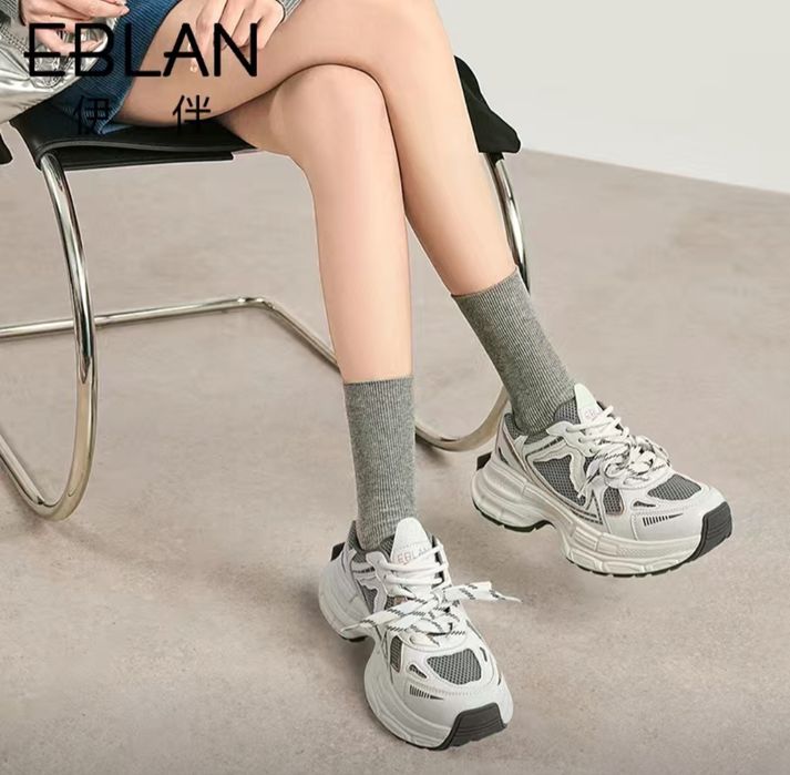 Женские кроссовки Eblan