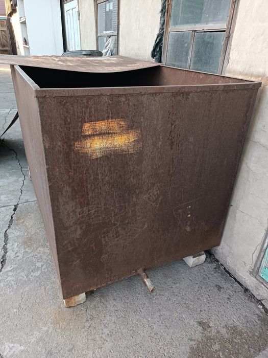 Продам бак (бассейн)