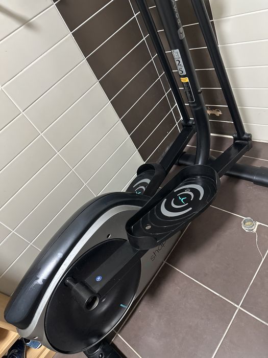 Bicicleta eliptica foarte putin utilizata