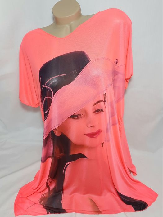 Туники пляжные для девушек .