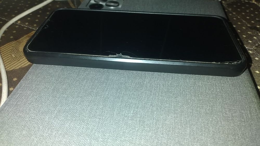 Realmi s25y telefon