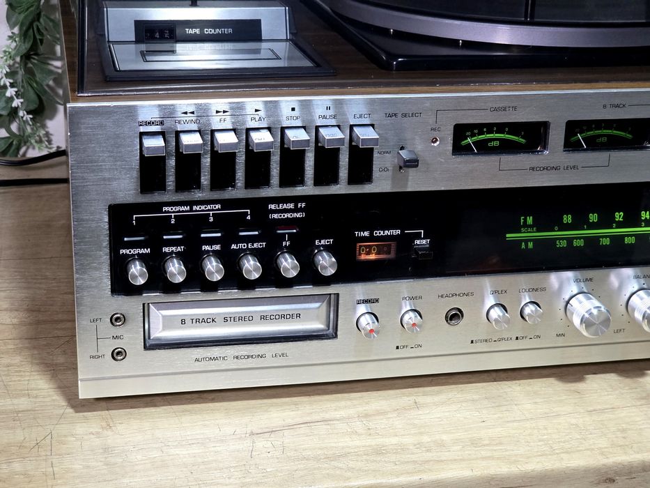 Sistem audio PANASONIC SE-4007, Pick-up, deck,radio, casetofon 8 track