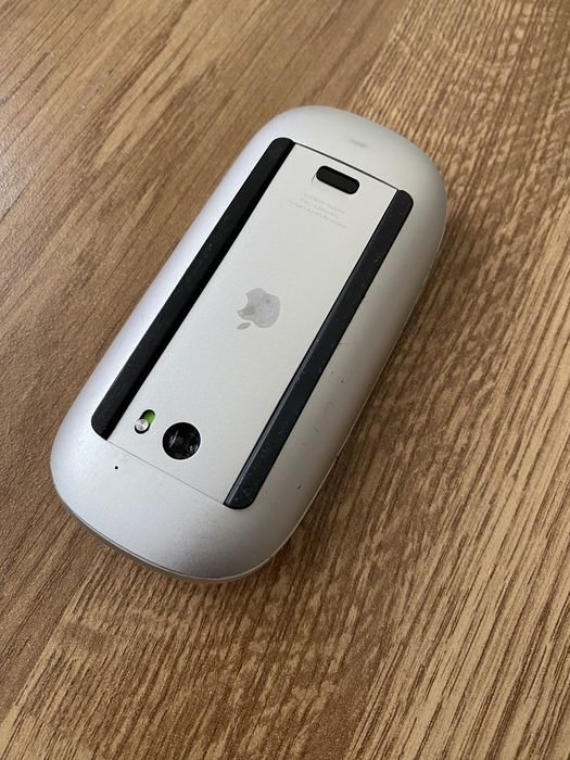 Maus Apple defect se conecteaza dar nu misca sageata .