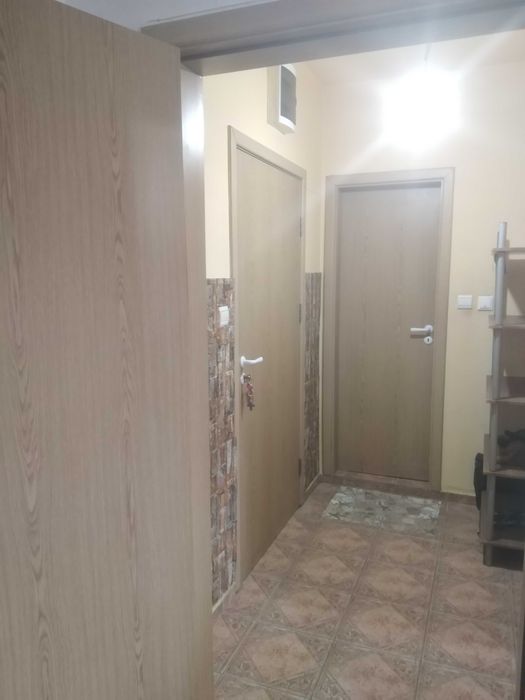 Продавам едностаен обзаведен апартамент