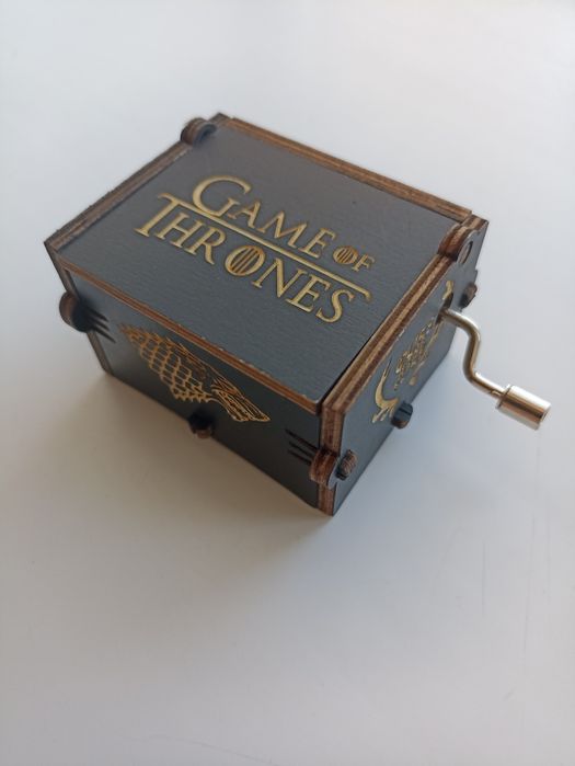 Музыкальная шкатулка коробочка