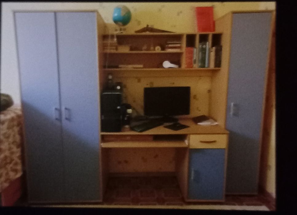 Продам гарнитур детский