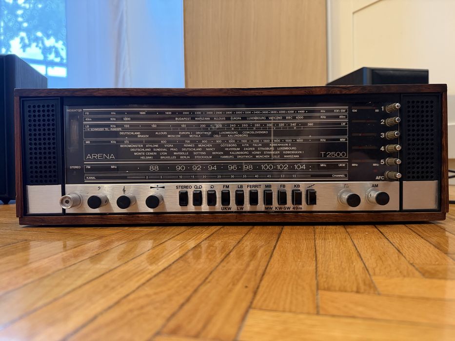 Radio Arena T2500F Danemarca Rank Arena de colectie radioamatori Superb