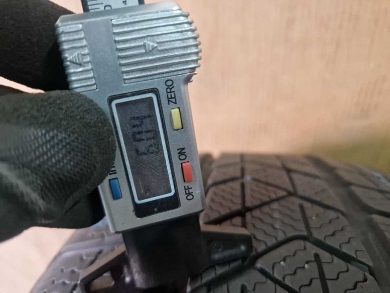 2 Pirelli R18 225/45
зимни гуми 
DOT2822