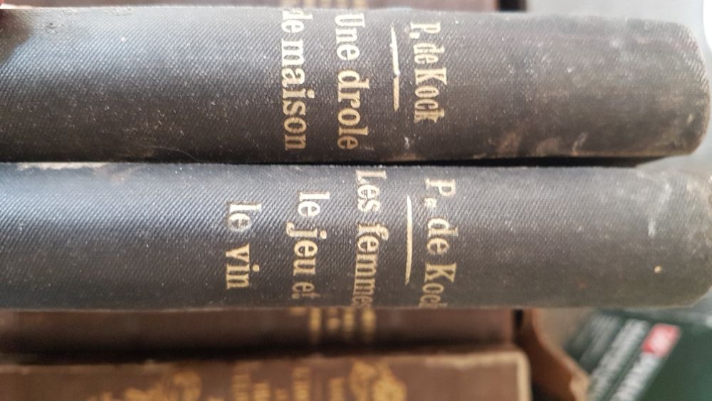 Френски антикварни книги/поредици от 18-ти, 19-ти век, всяка 10-20 лв.