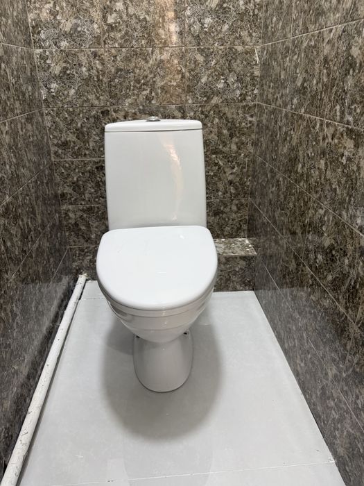Продам унитазы,в хорошем состояний