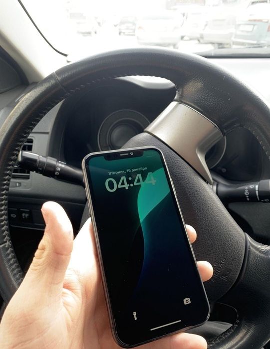 Айфон 11 память 64 Ёмкость 76