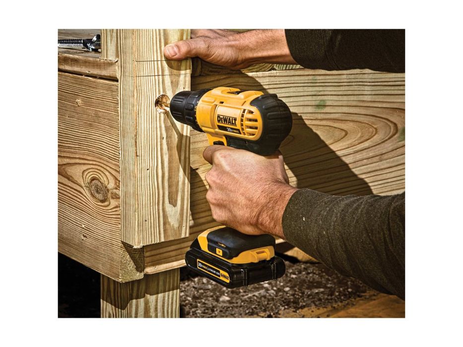 Комплект Винтоверт DeWALT DCD771 18V