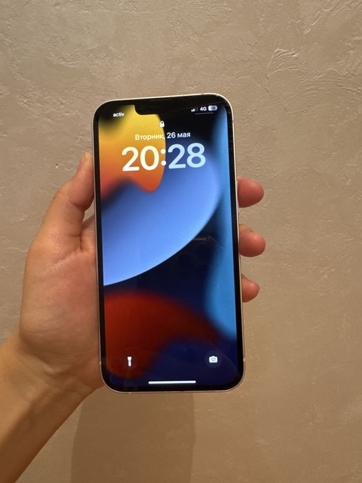 iPhone 13 128 ГБ.
