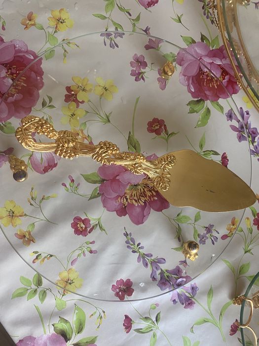 Серверовочная посуда