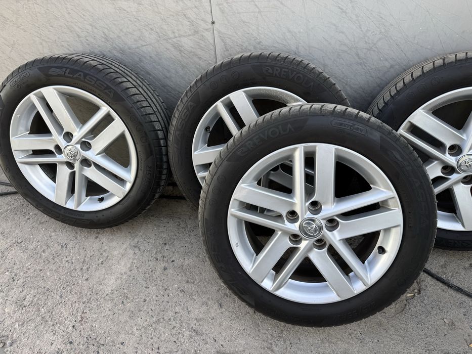 Колеса на camry 2014г