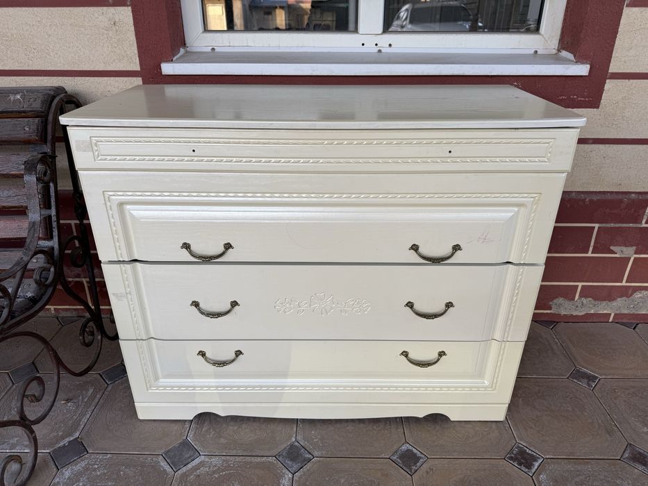 Камод и тумба сатылады