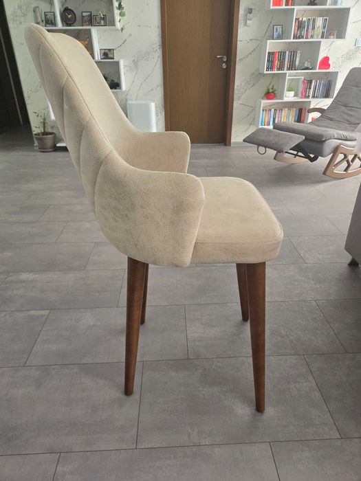 Бар стол стабилен