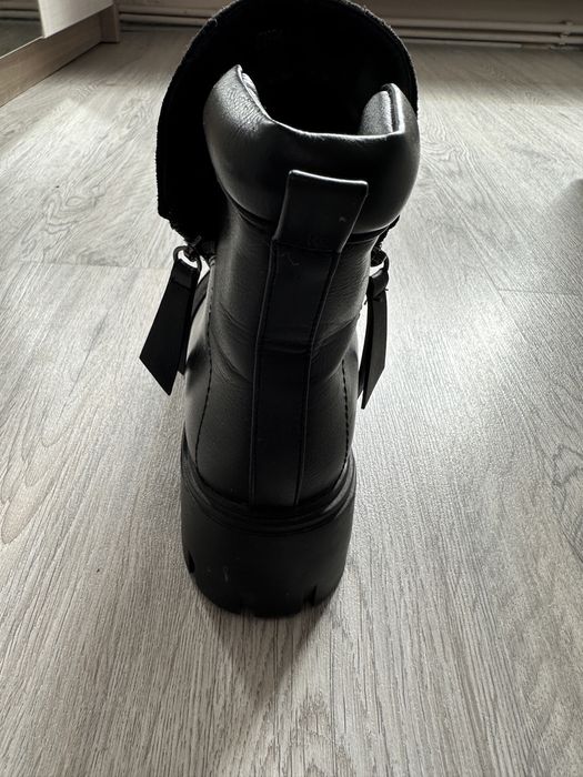 Ghete negre chunky, talpă groasă, mărimea 40