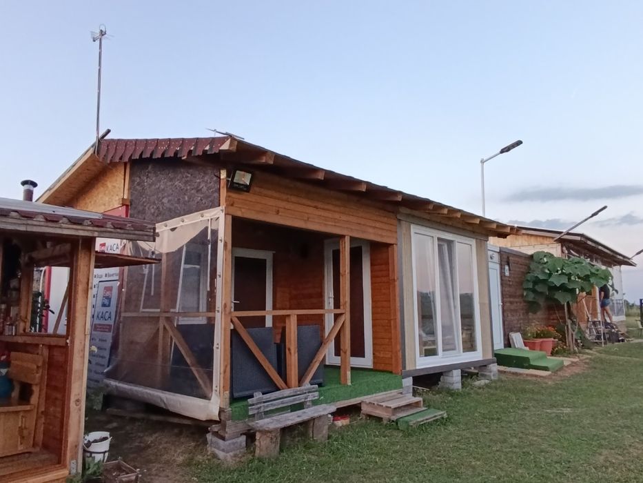 Бунгала и каравани на язовир Сопот
