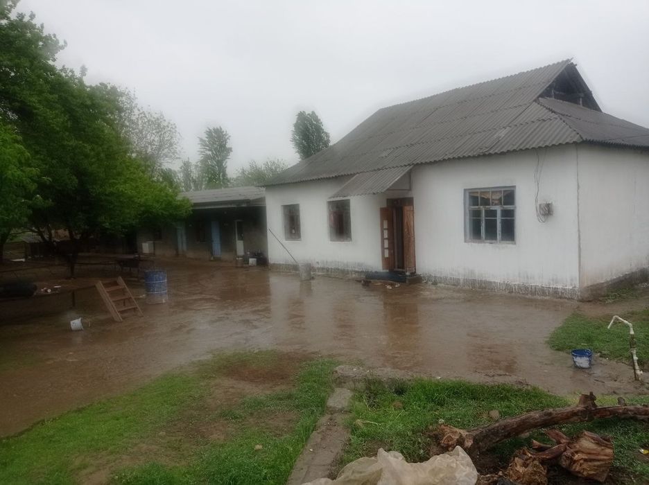 buka tumanida uy sotiladi 90 sotx