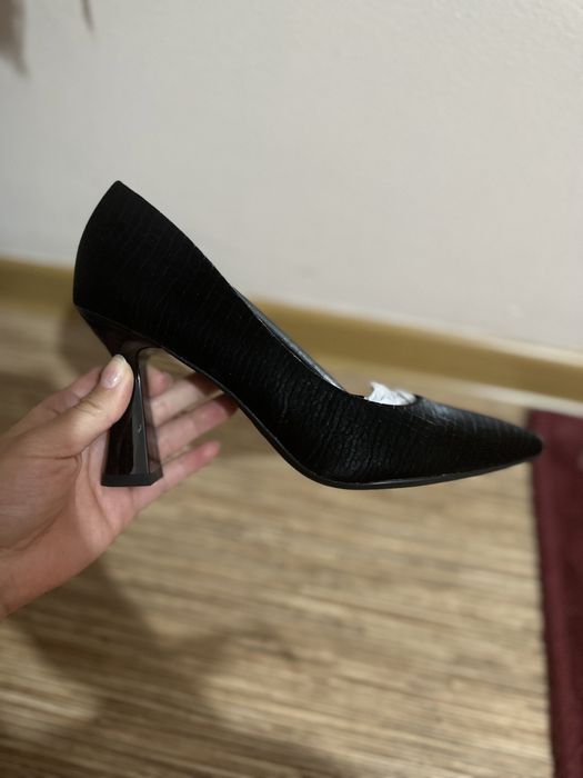 Продам новые туфли