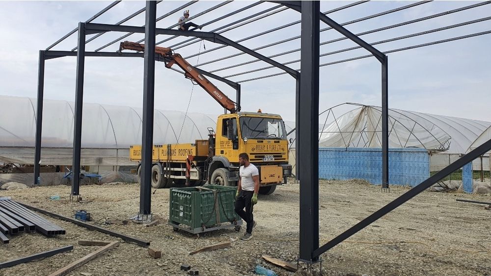 Hala pentru depozitare, grajd pentru vaci animale hale pentru utilaje