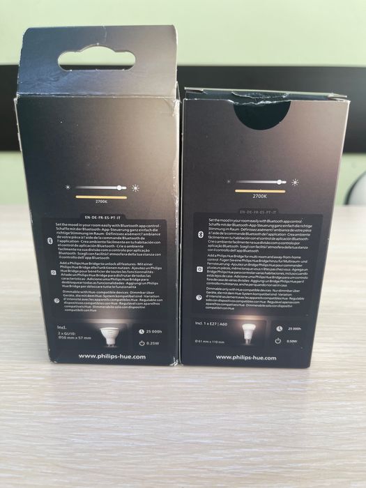 Philips Hue крушки – E27 White 9W + 2x GU10 White (димируеми)