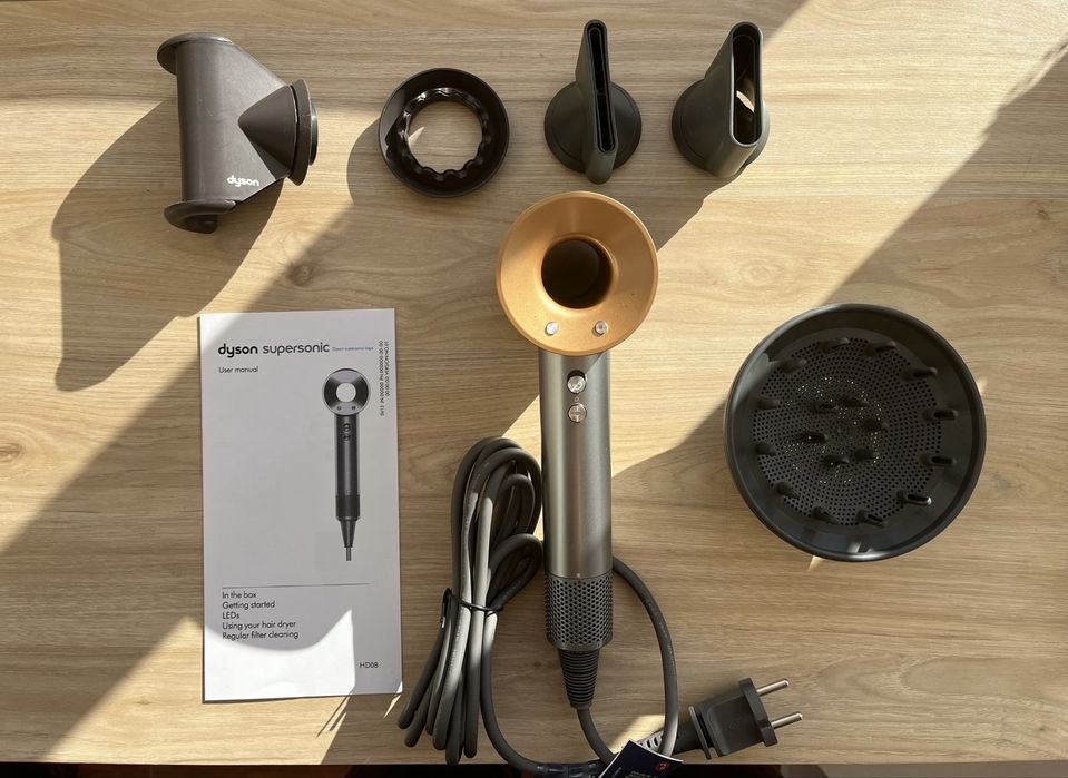 Dyson Supersonic HD08 nou