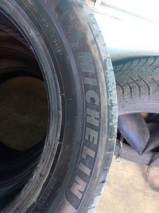 Продам покрышки 225.60р18