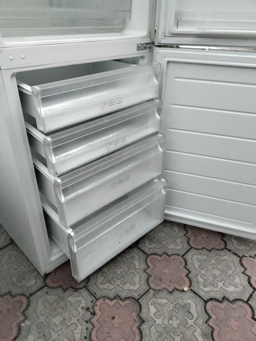 Холодильник Haier