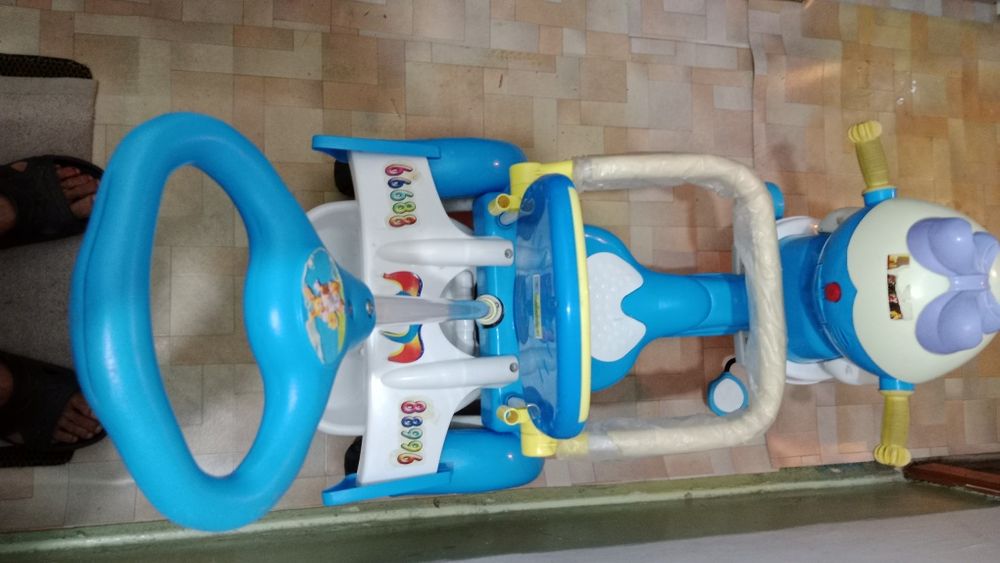 Детский трёхколёсный велосипед