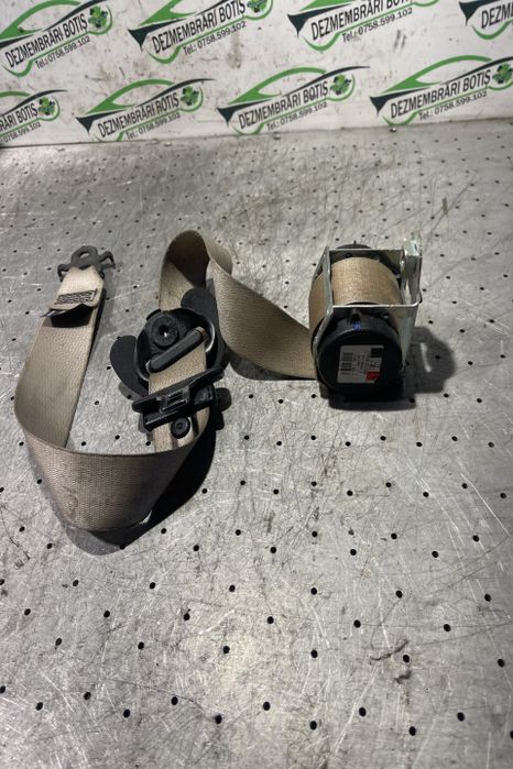 Centura siguranta fata stanga 610126300B BMW Seria 5 F10