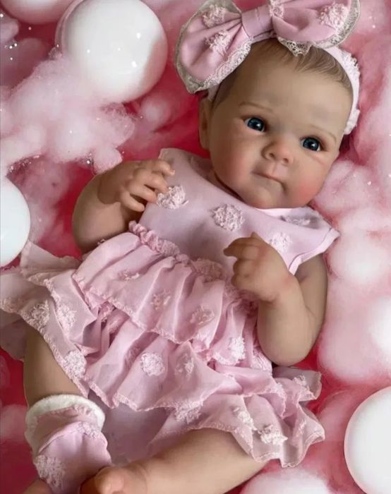 Налични Нова Кукла реборн бебе чисто нова момиче  бебе изцяло силикон