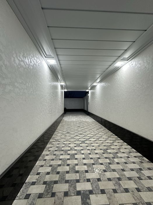 Уй сотилади 10 квартил ропарсдан уч километир