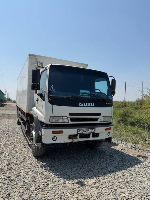 Isuzu sotiladi 10t