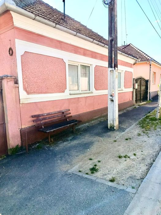 Casă de vanzare în Lipova 756mp