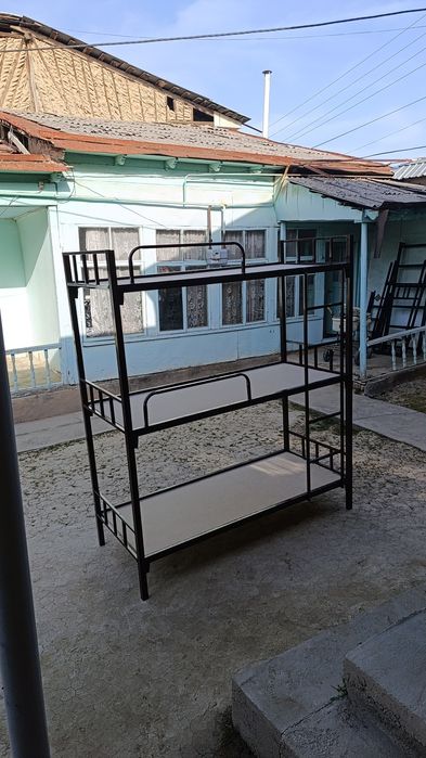 Двухъярусная кровать