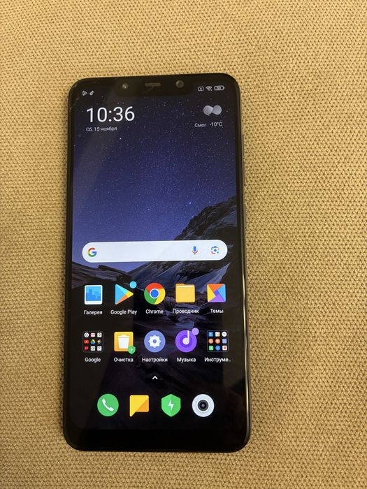 продам смартфон Poco F1