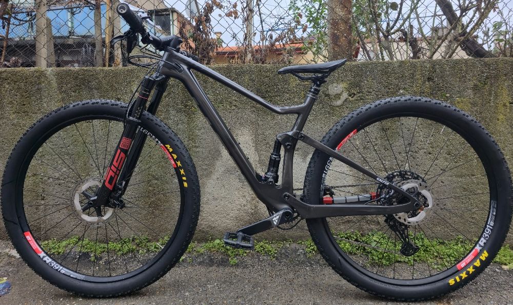 Карбонов Scott Spark Team Issue 29 M размер 1х12 XT SID Rockshox Fox