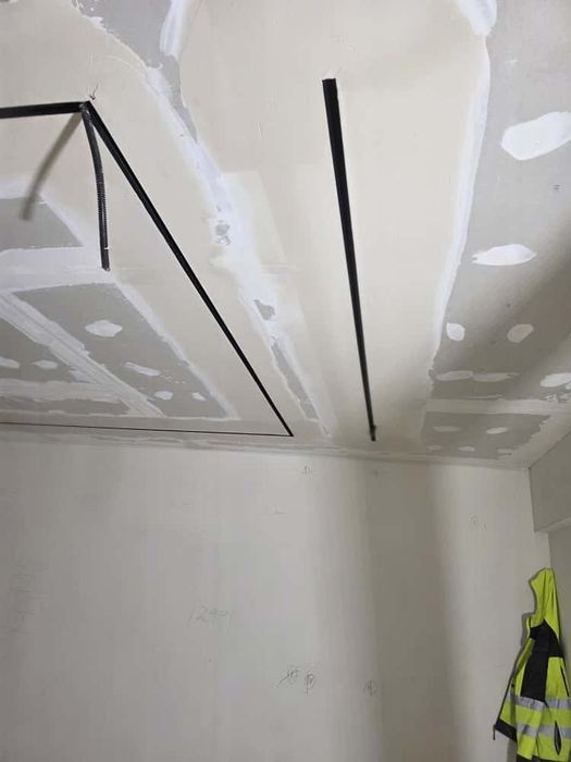 S.c  autorizata executam tavane si compartimentari din gips carton