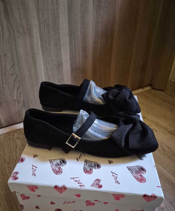 Balerini cu fundițe și scai