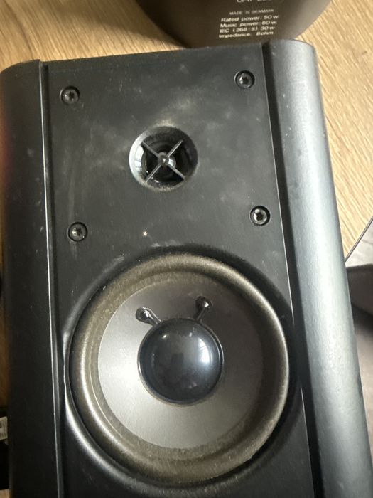 Продавам сателити на Jamo