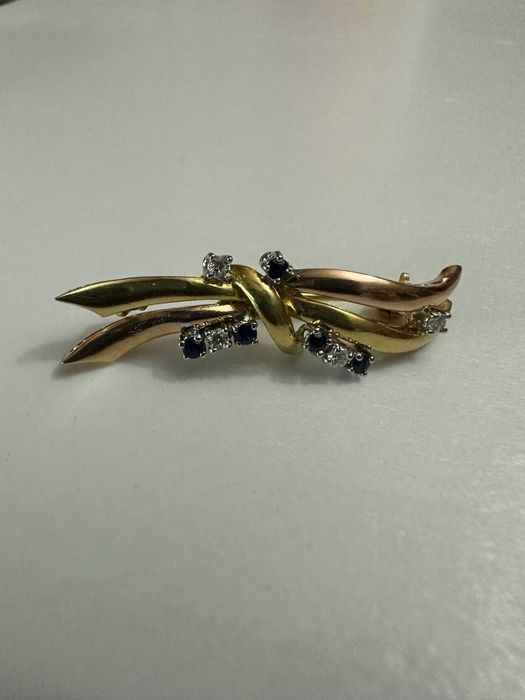 BROSA AUR galben si roz 18K + 4 Diamante + 5 Safire - 5.5g - Vintage !