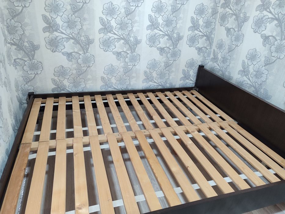 Продам кровать двуспальная